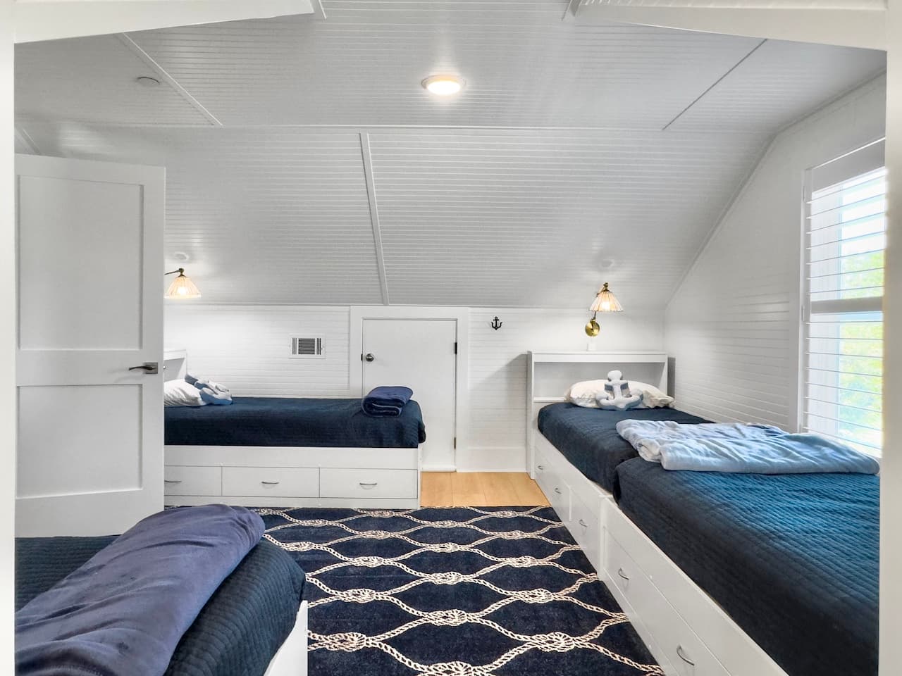 Cameron by the Sea - Image 60