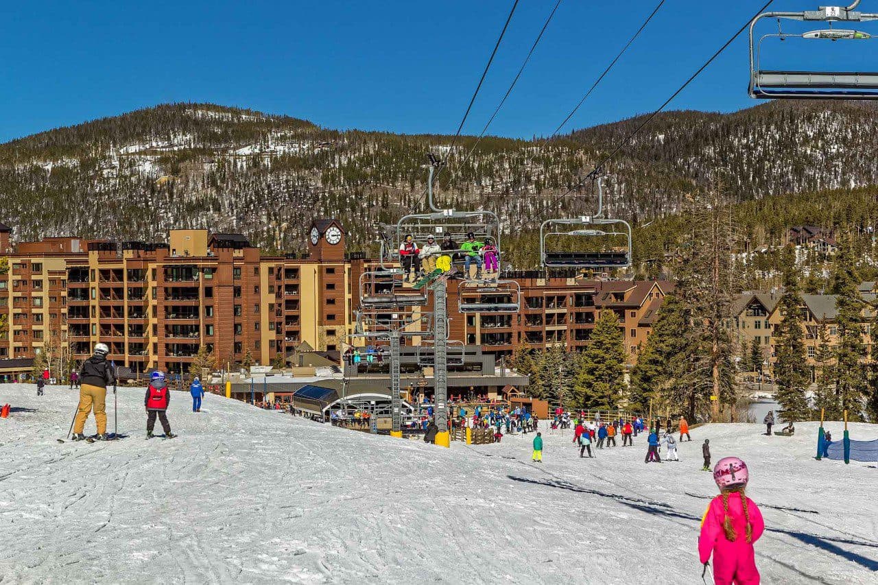 Lavish Condo - Image 42