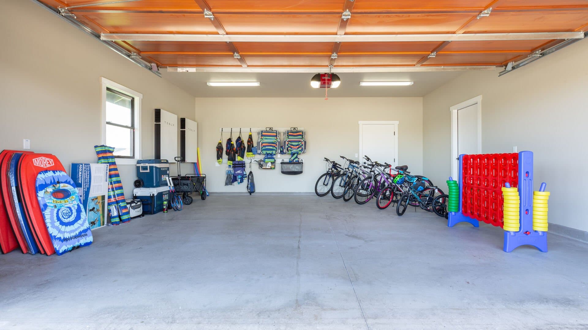 Aloha Paradise - Image 50