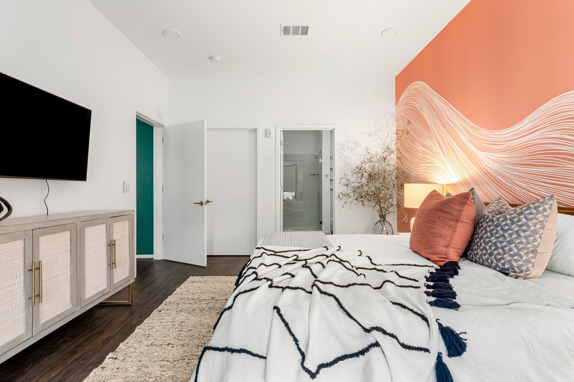 Purple Illume Home - Image 6