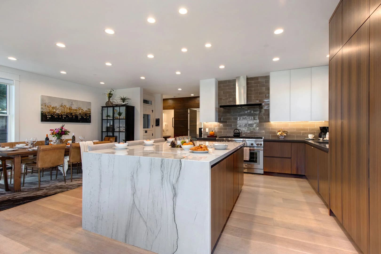 Avenue House - Image 13