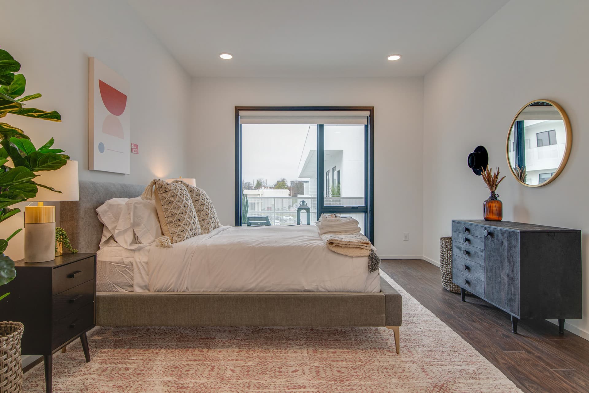 Green Illume Home - Image 3