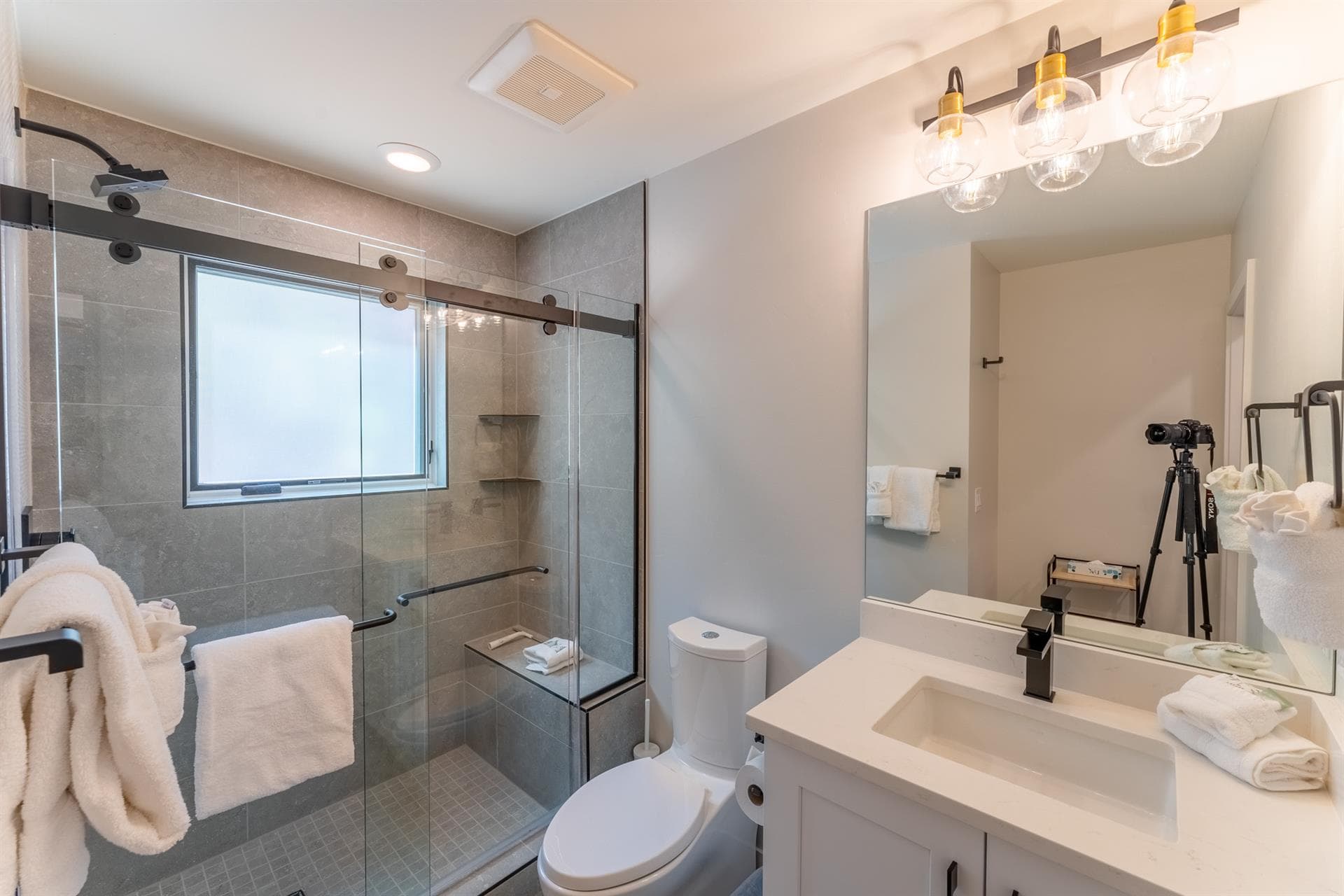 Frisco Aly - Image 15