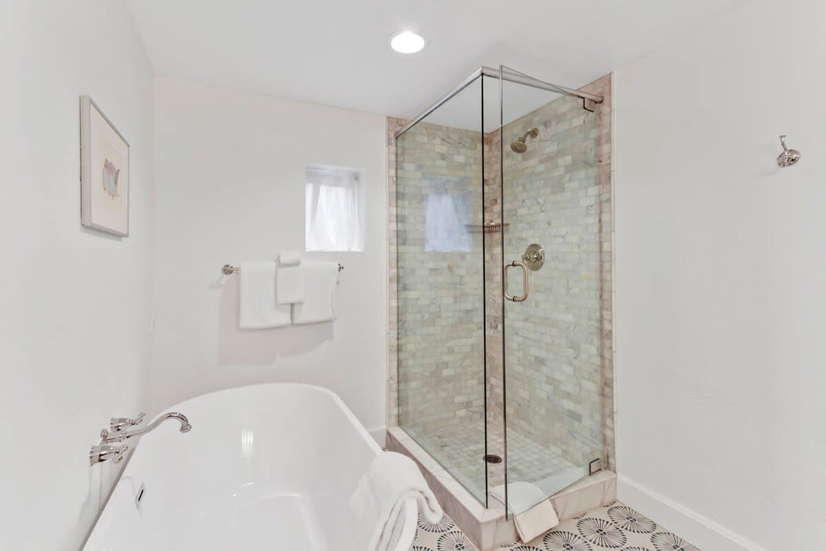 Peak Eight Mountain Escape - Image 19