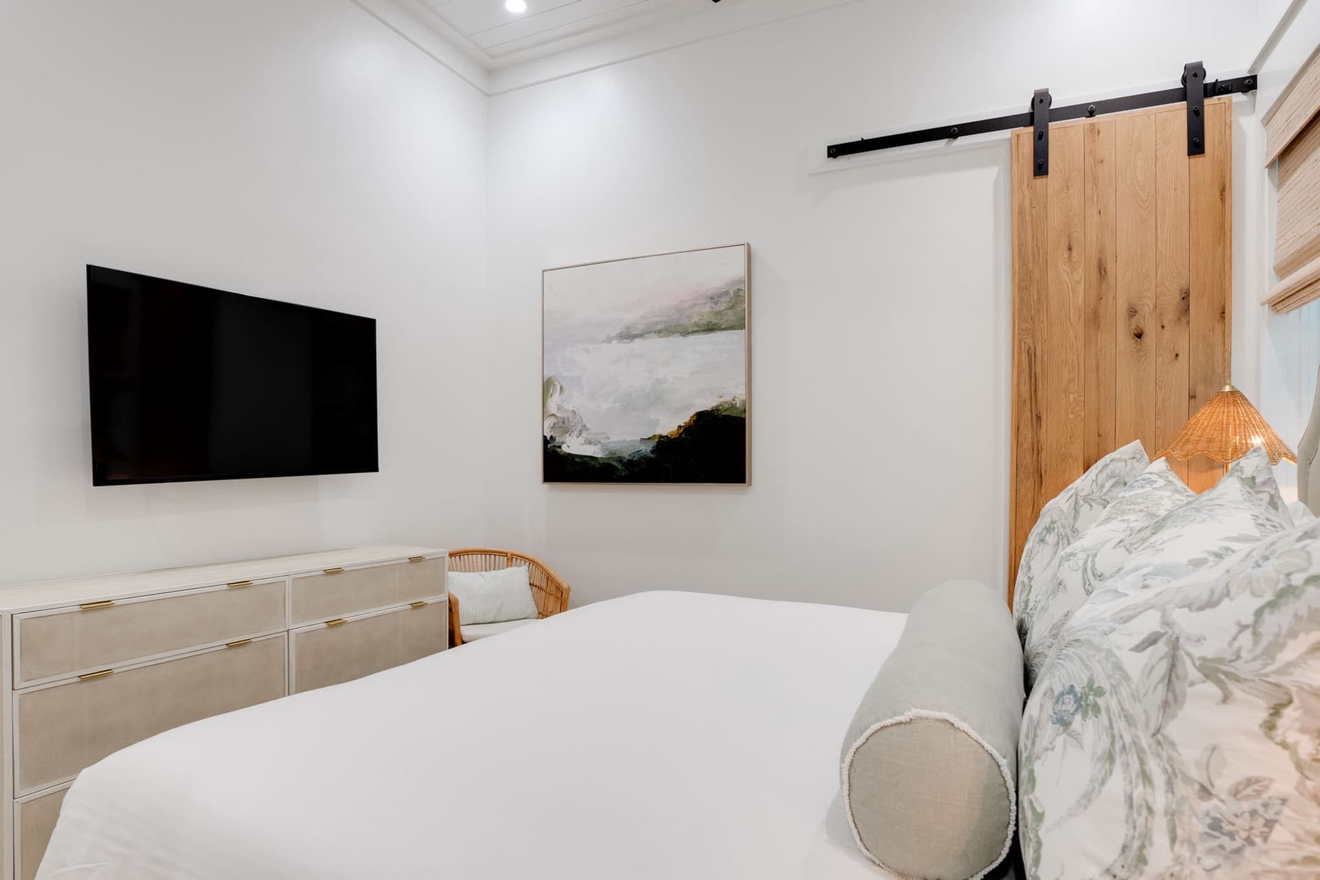 Shore To Have Fun - Image 17