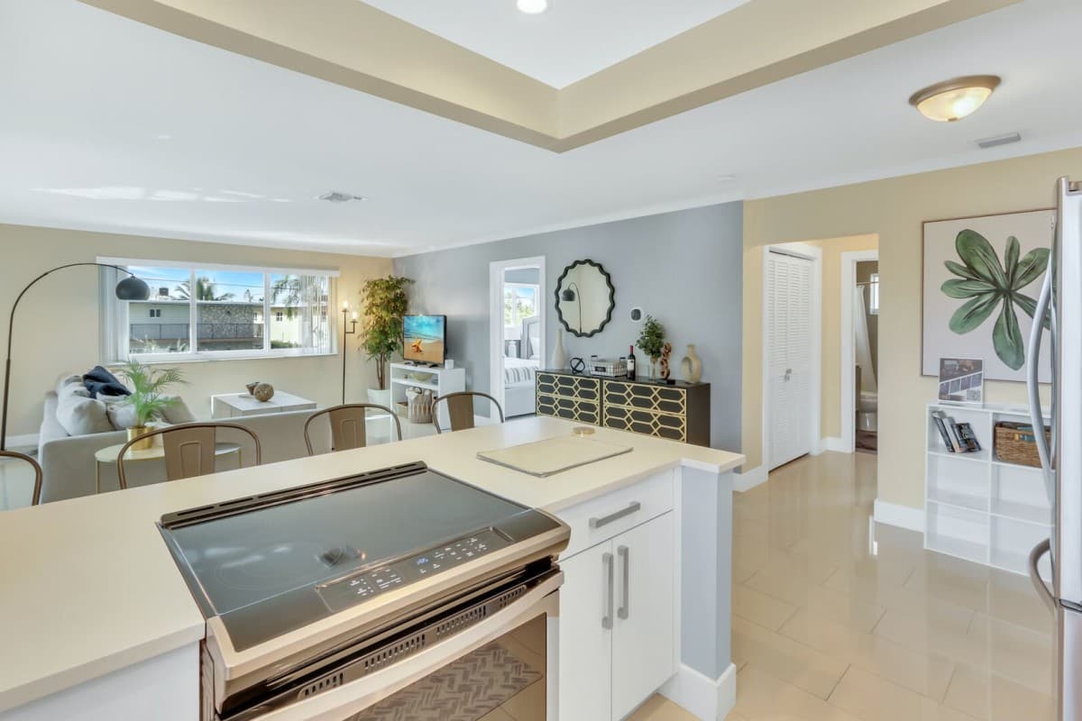 Sunny Home - Image 12