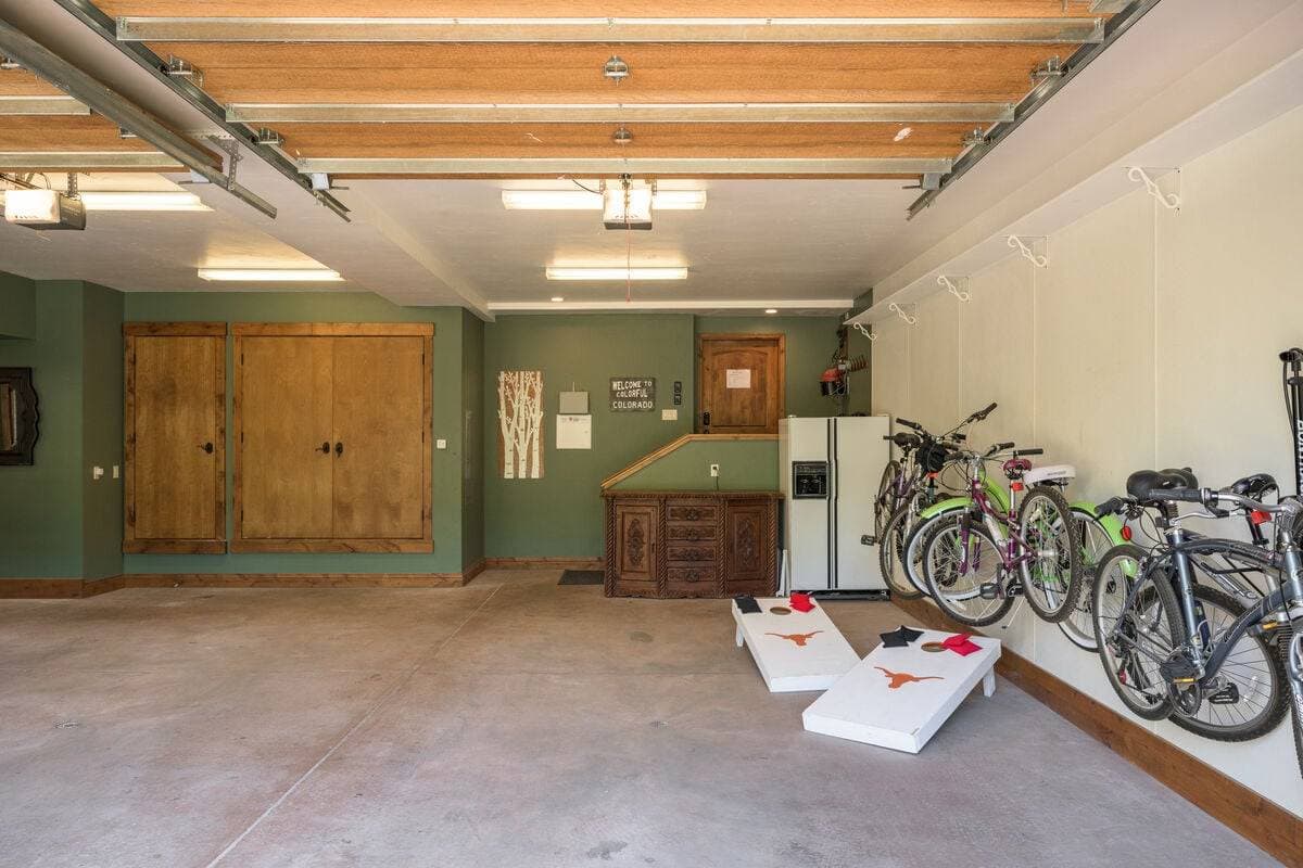 Four Sisters - Image 96