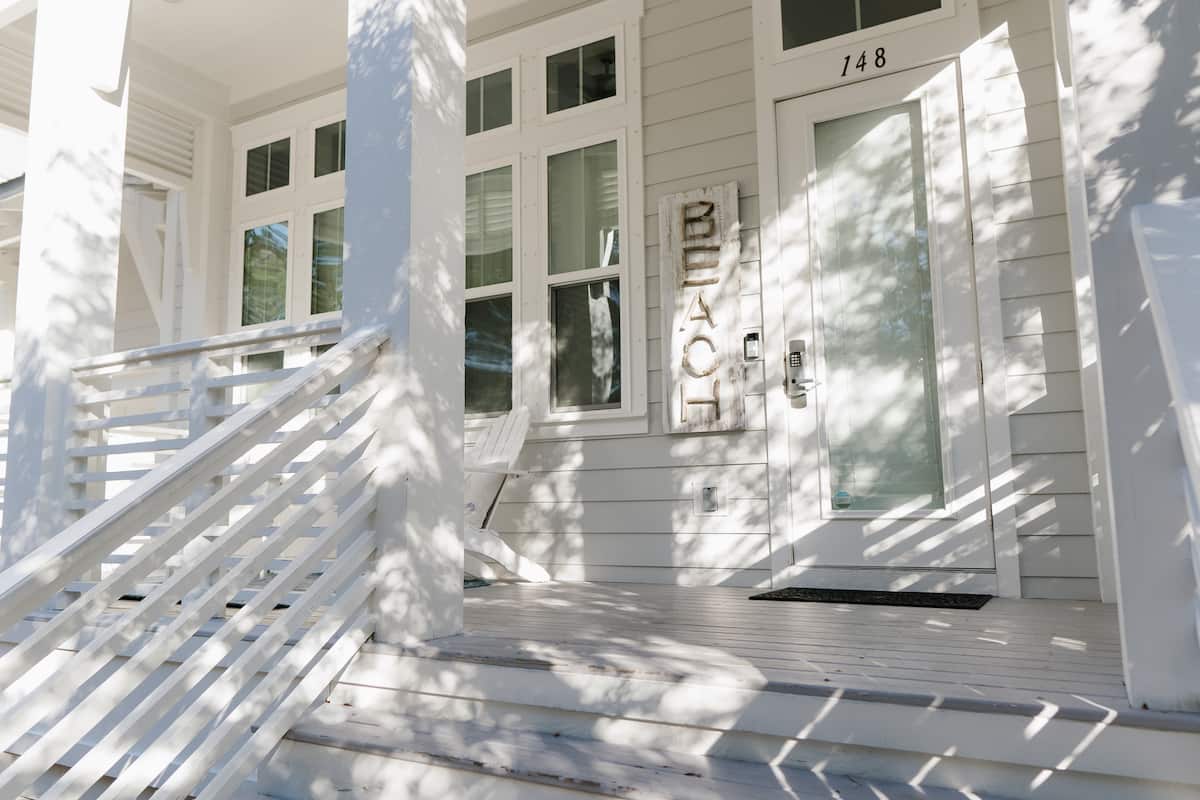 Serenity by the Sea - Image 39