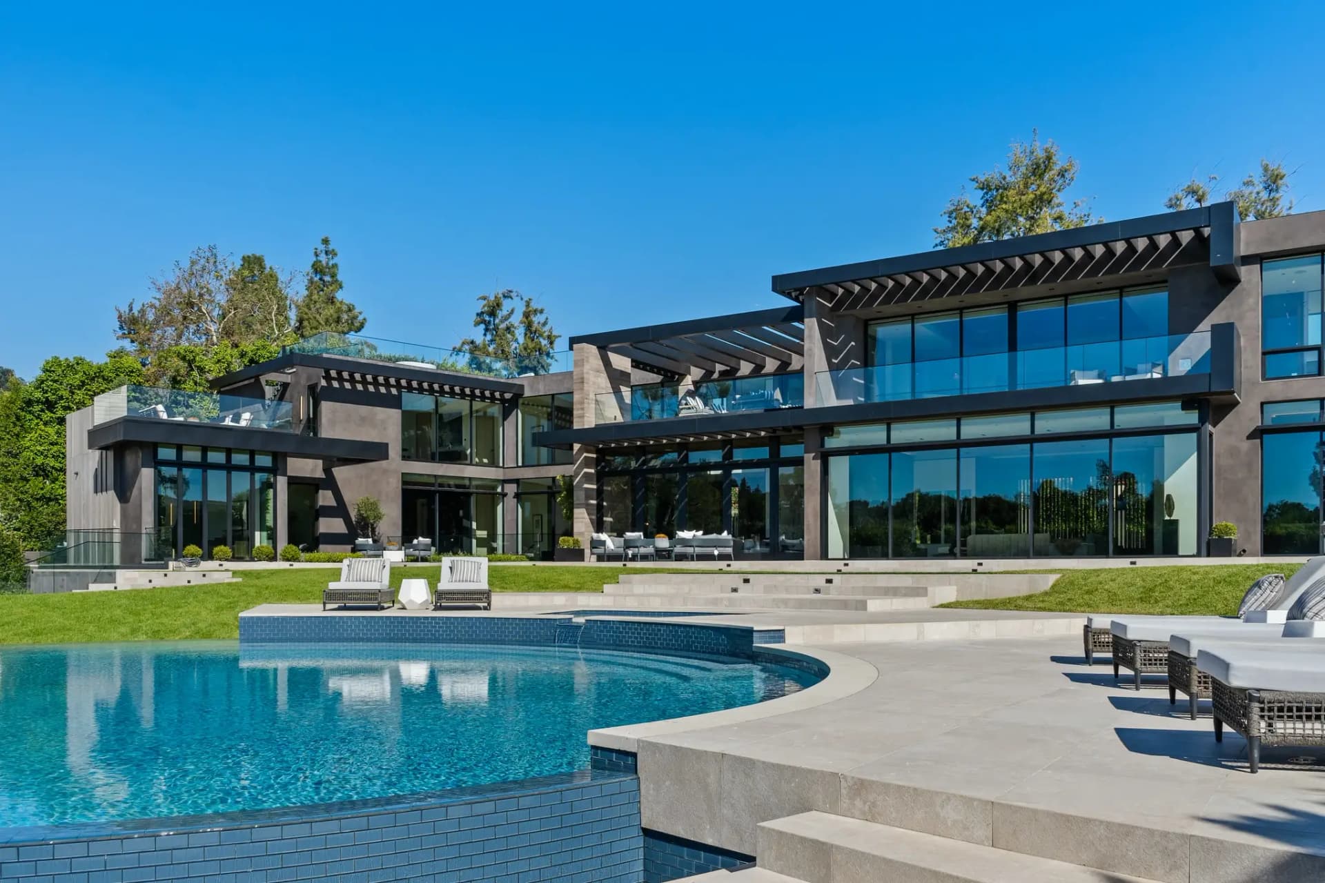 Forza Modern - Image 42