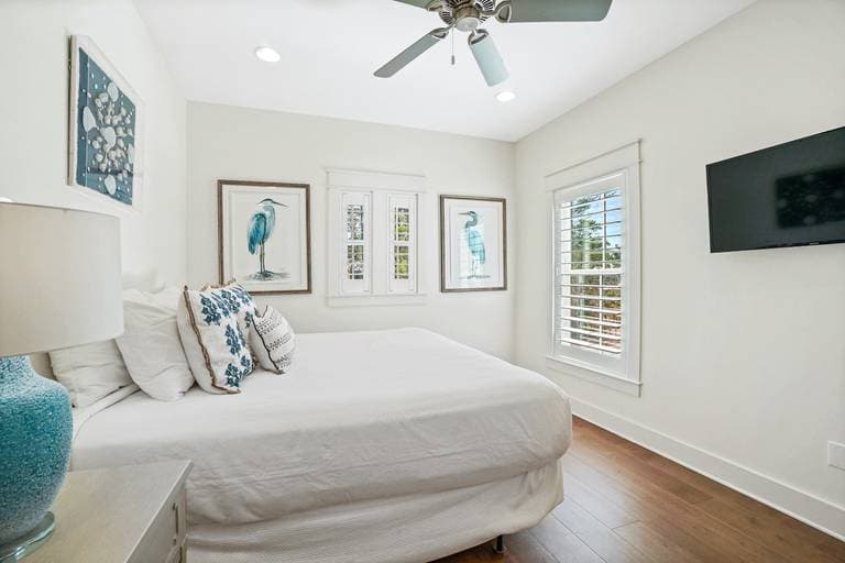 Georgia Peach at the Beach - Image 33