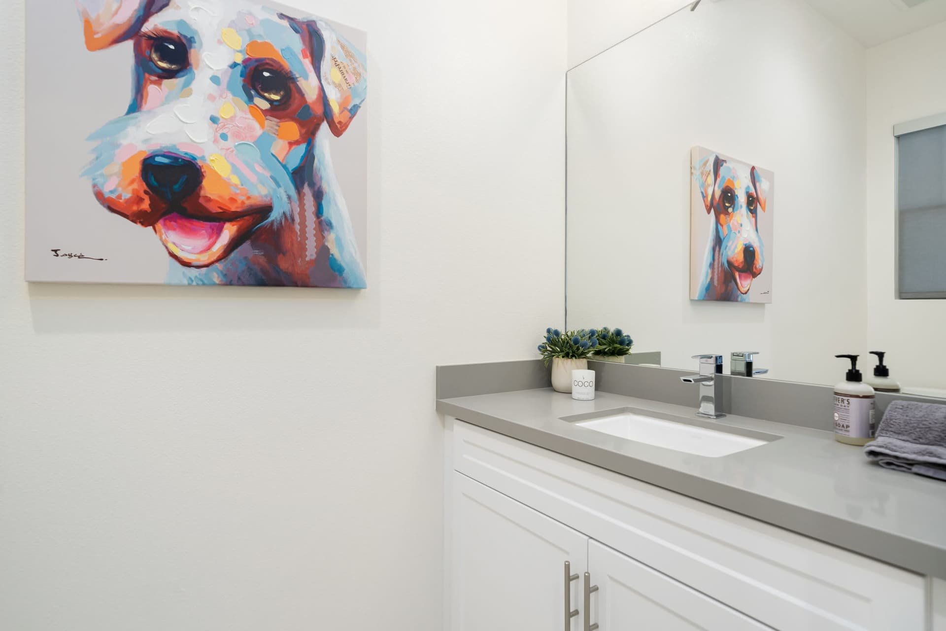 Stay Savvy in Palm Desert - Image 25