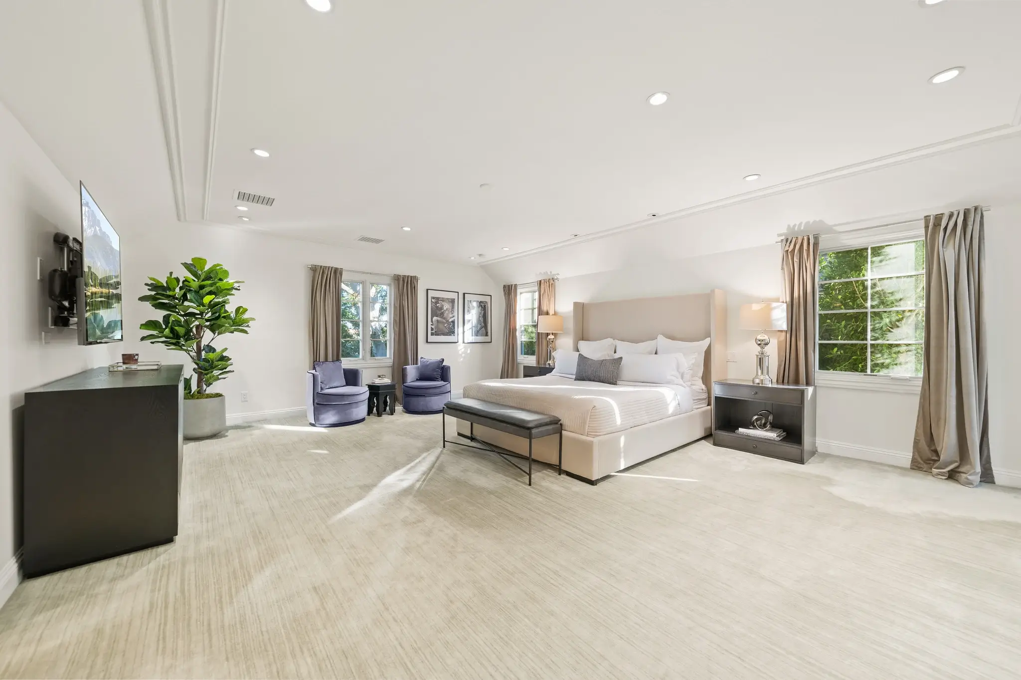 Hearst Estate - Image 14