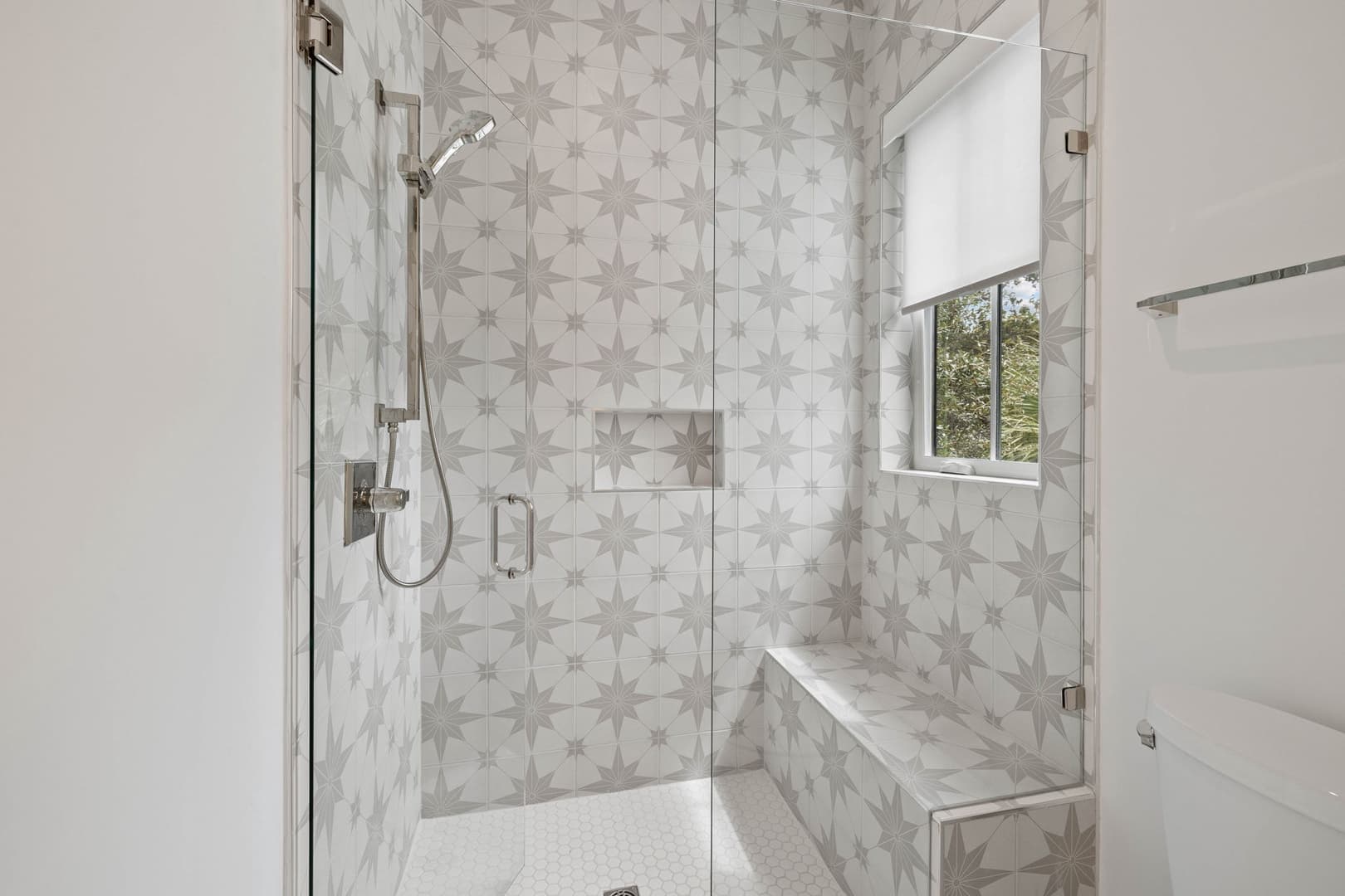 Eyes on Sunrise - Image 60