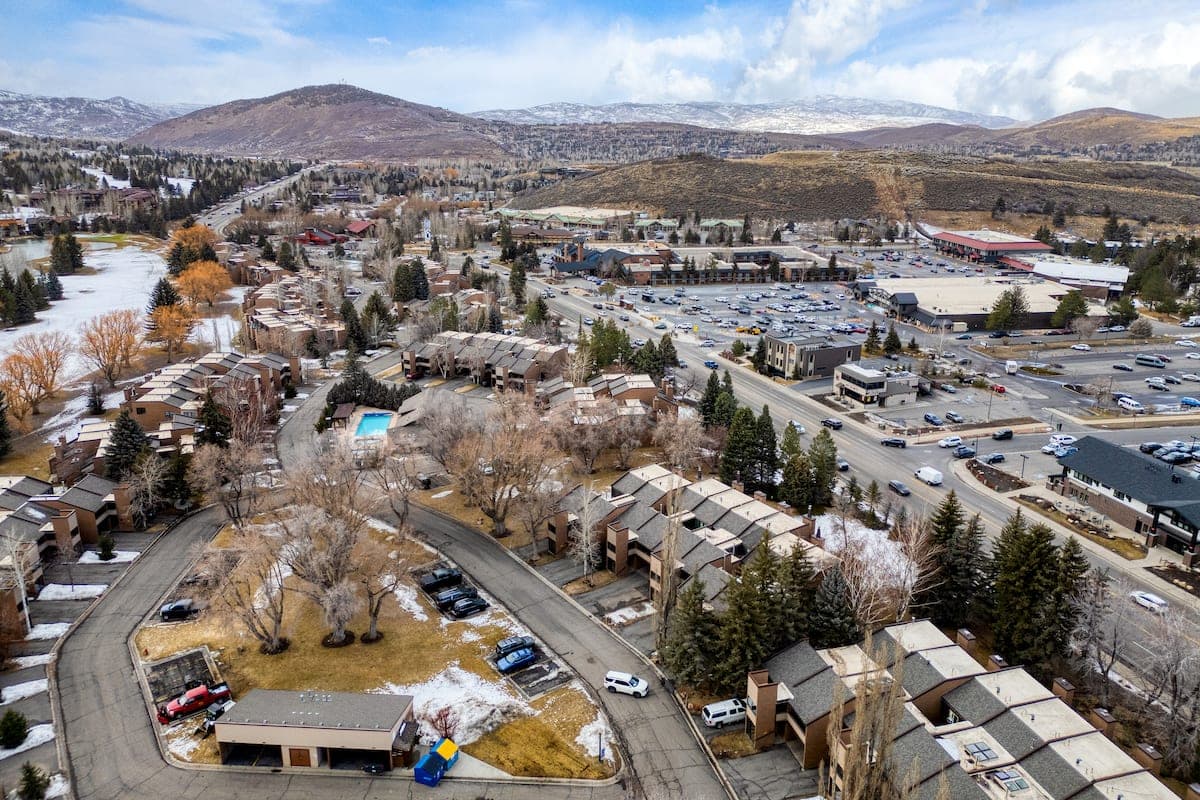 Parkside Condo - Image 23