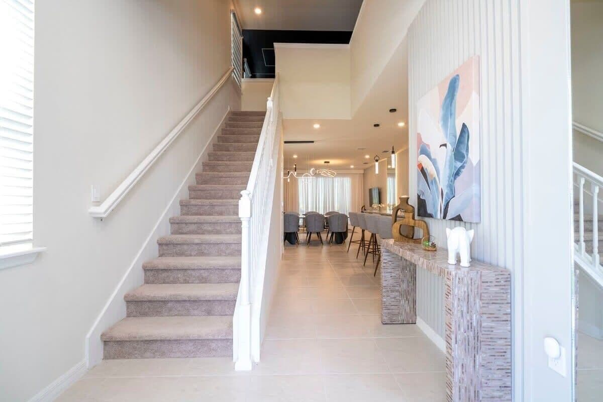 Windsor Island #4458 - Image 9