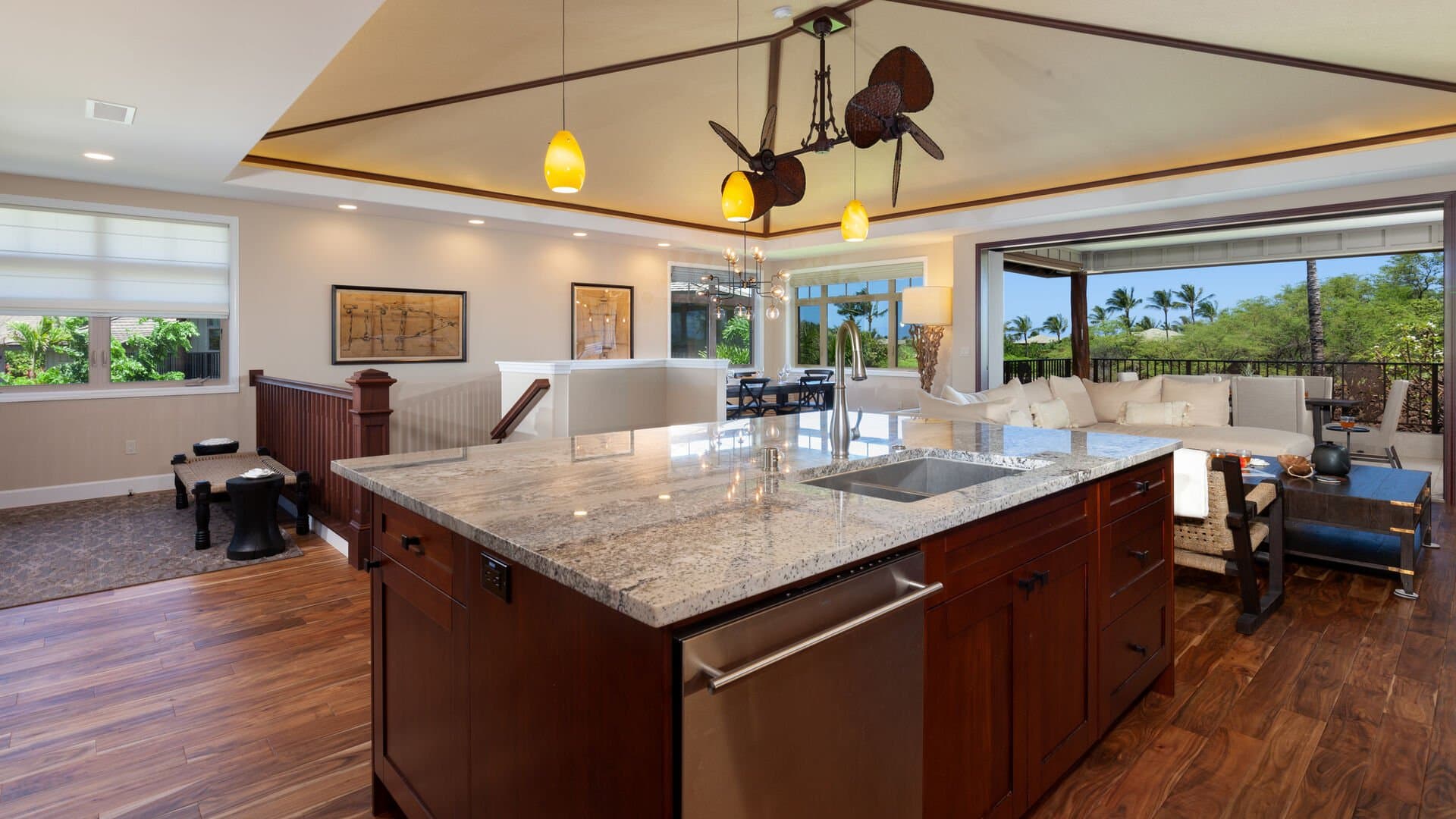 Hawaii Roma - Image 9