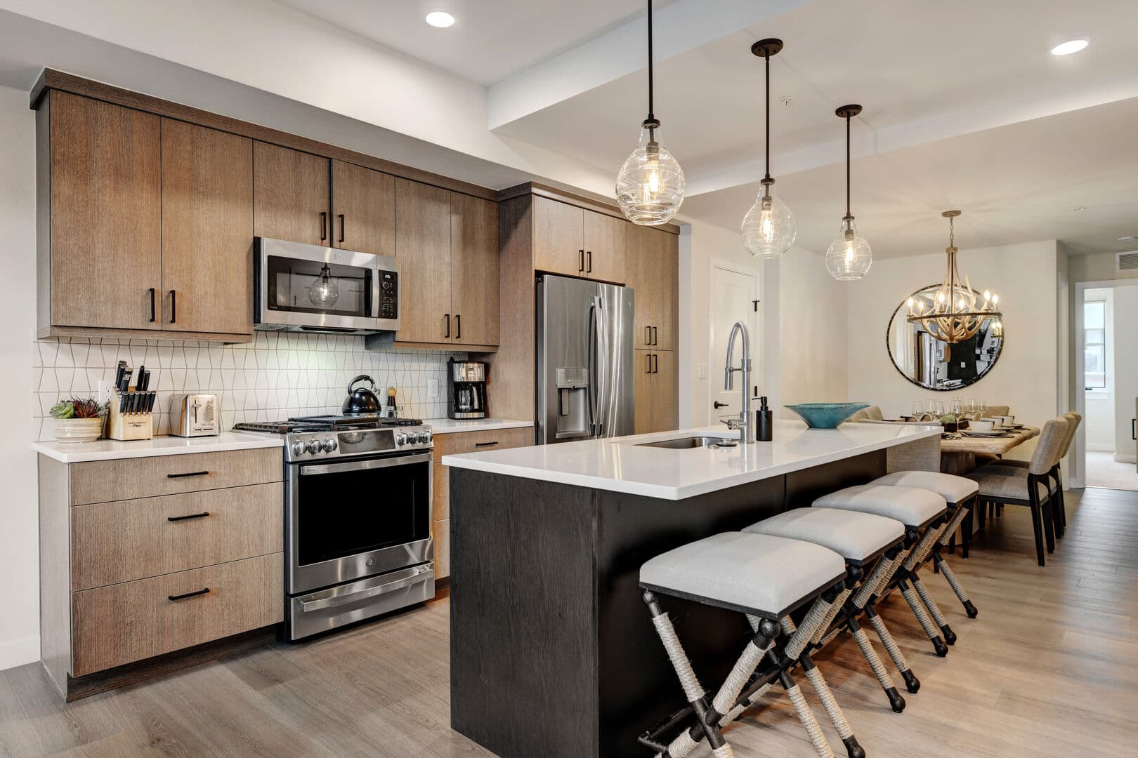 Arrow Luxury Loft #219 - Image 5