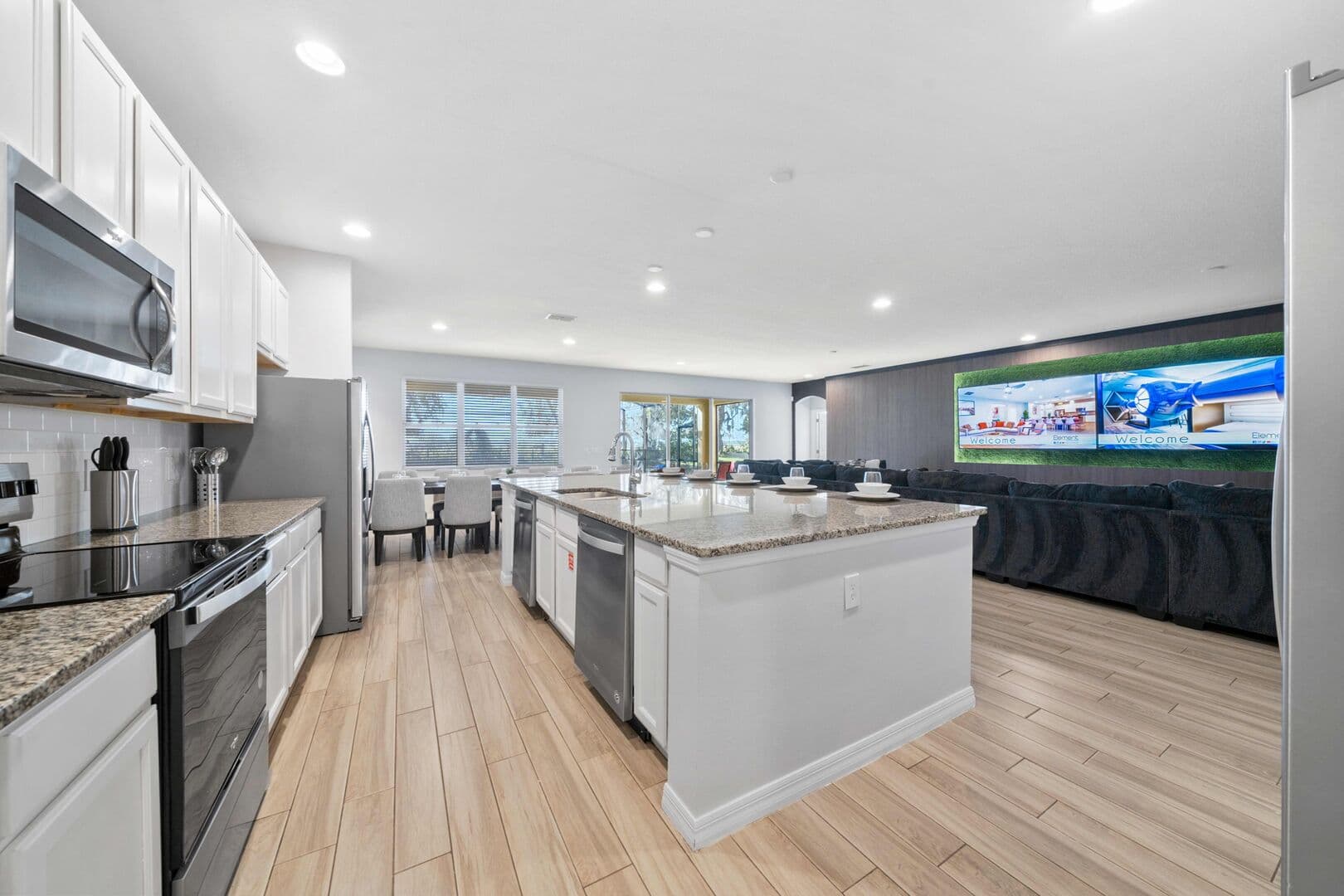 Grand View - Image 72