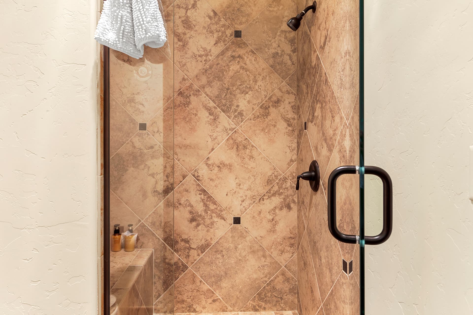 Twin Peaks Lodge - Image 33