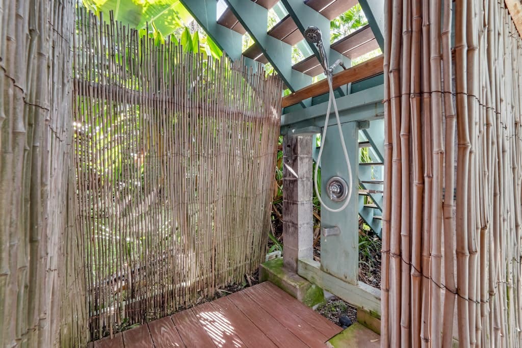 Manini Beachfront Getaway - Image 37