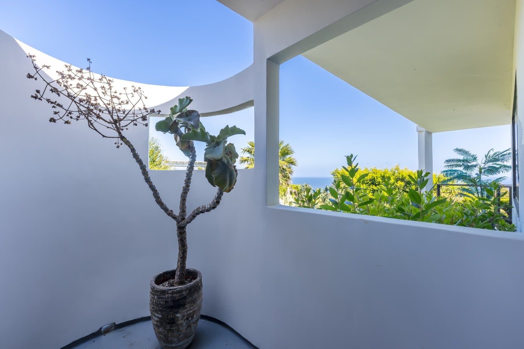 Malibu Sunset Oasis - Image 79