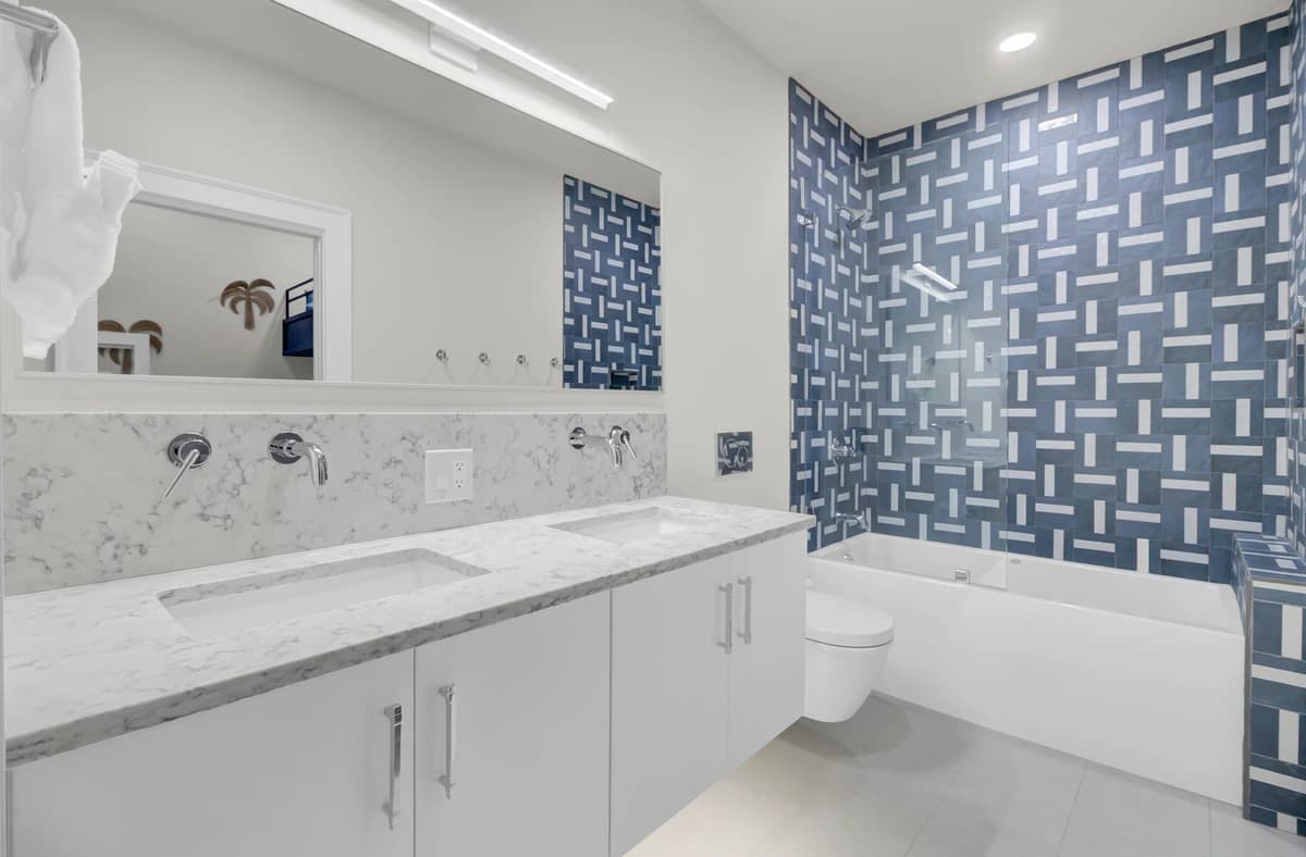 Seascape Oceanfront #516 - Image 21