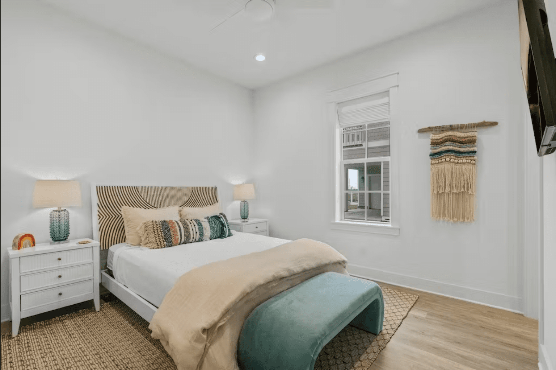 Beach Ball House - Image 30