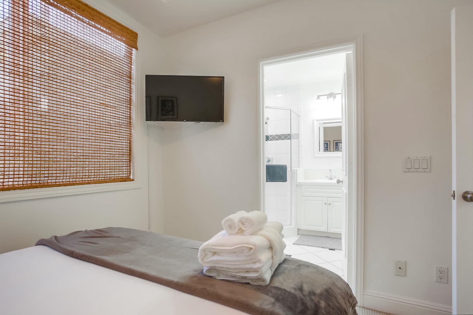 Sunset West Place - Image 28