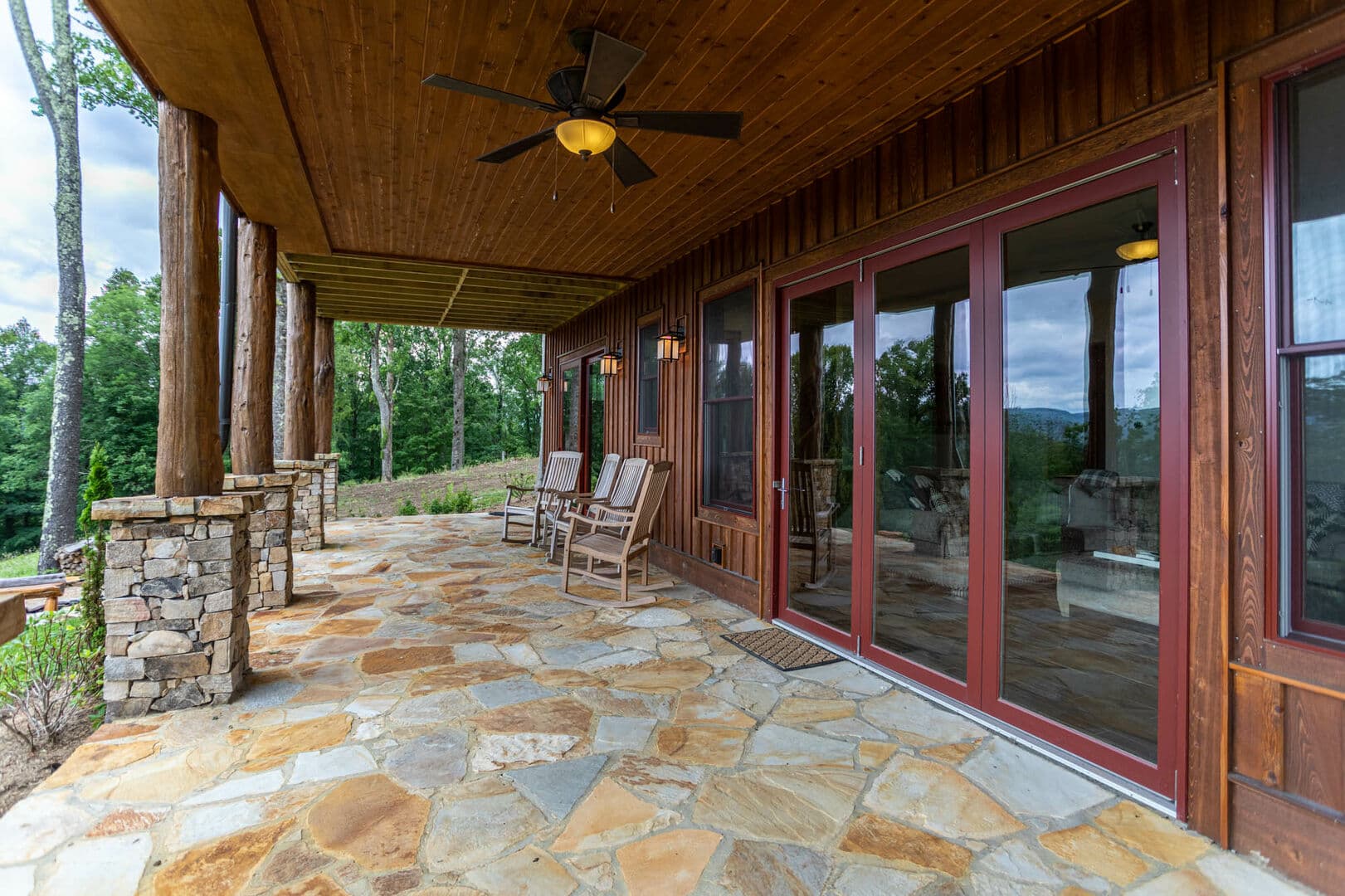 Lazy Bear Home - Image 27