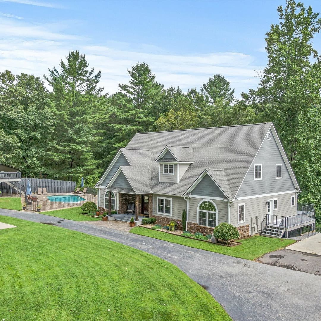 White Oak Gap - Image 1