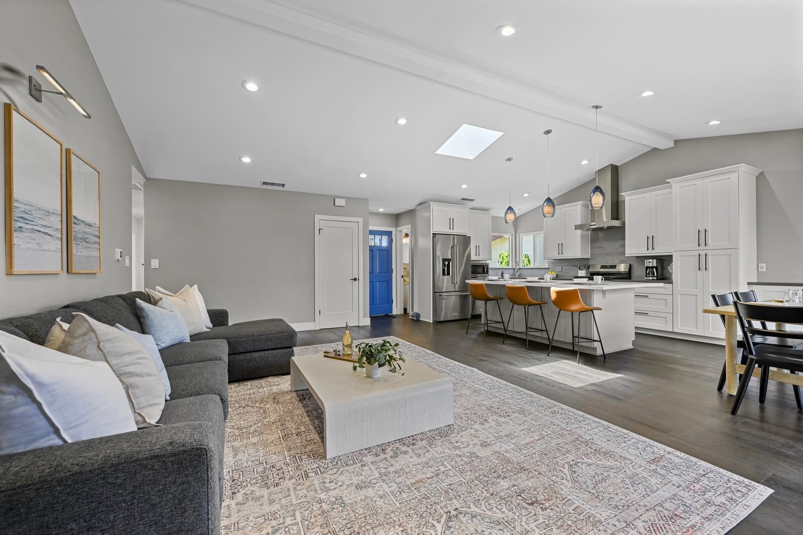 Pacific Beach Retreat - Image 2