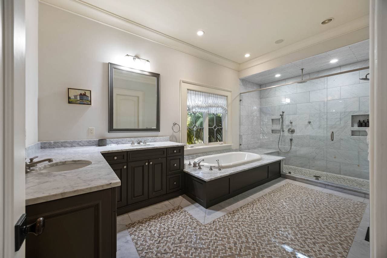 Avocet Home - Image 32