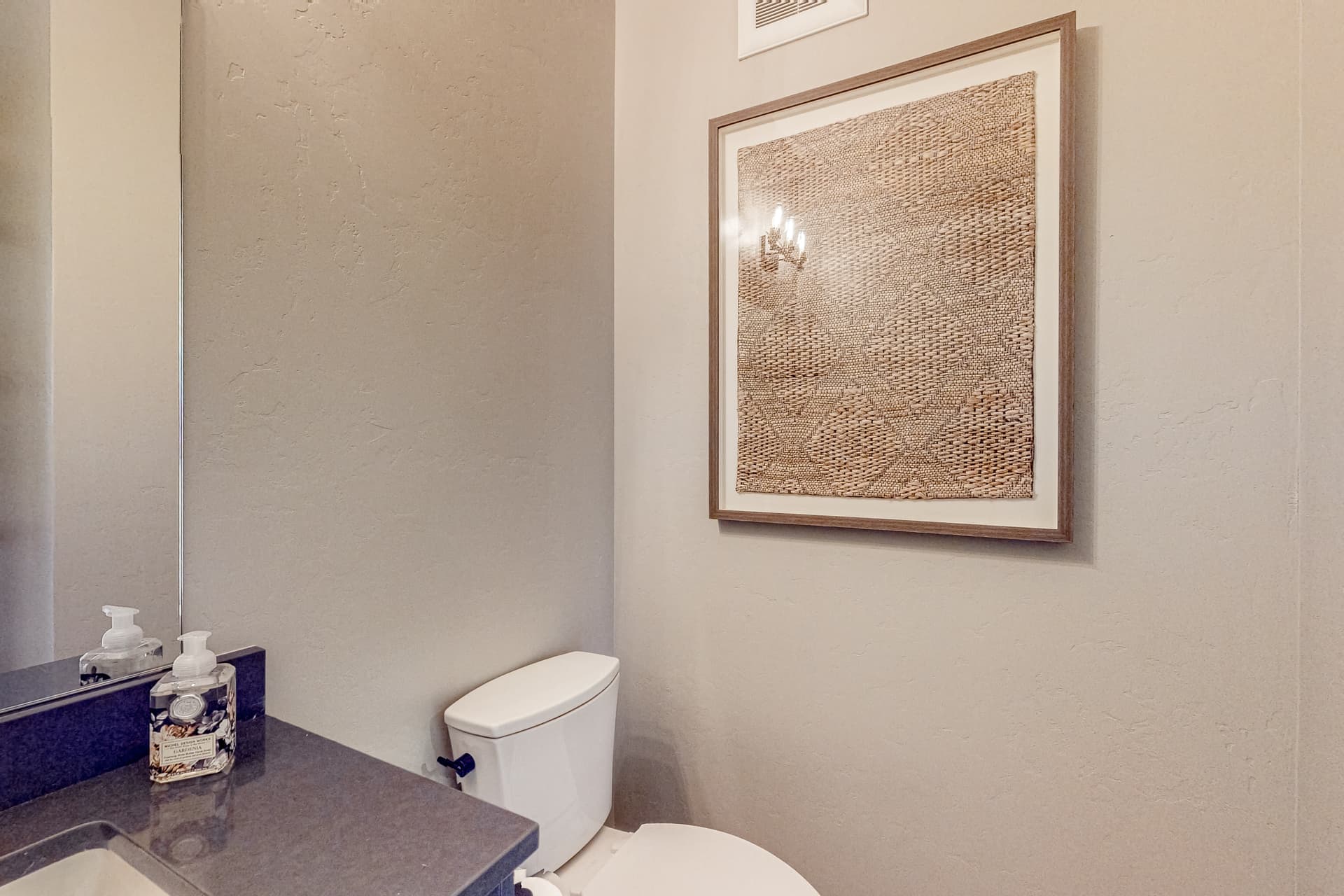 Rendezvous Flat - Image 25