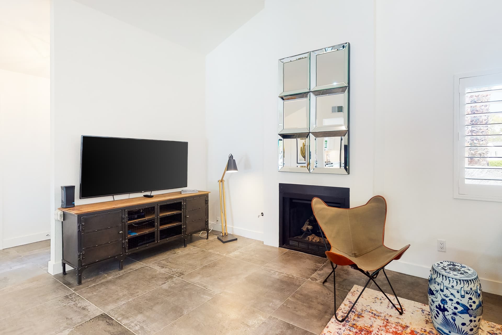 Freestone Modern Home - Image 4