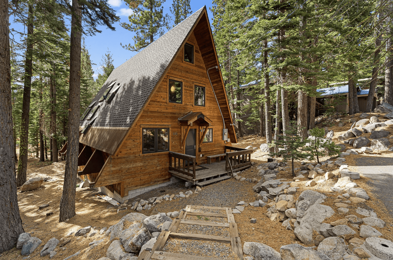 Tamarack Lodge - Image 22