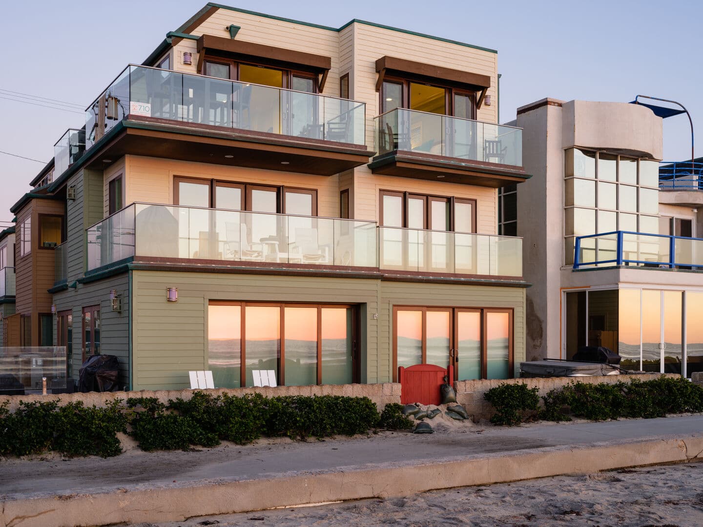 Oceanfront San Juan Penthouse - Image 2