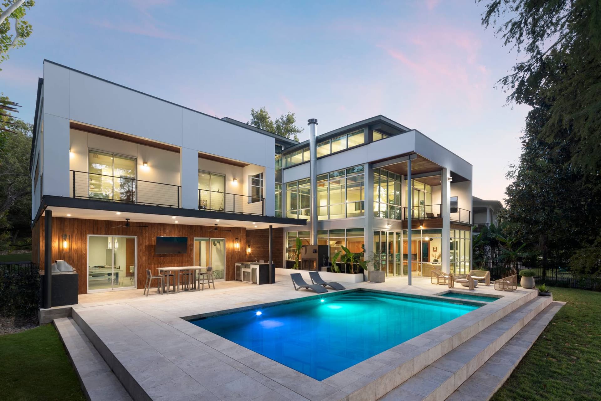 Emerald on Lake Austin - Image 4