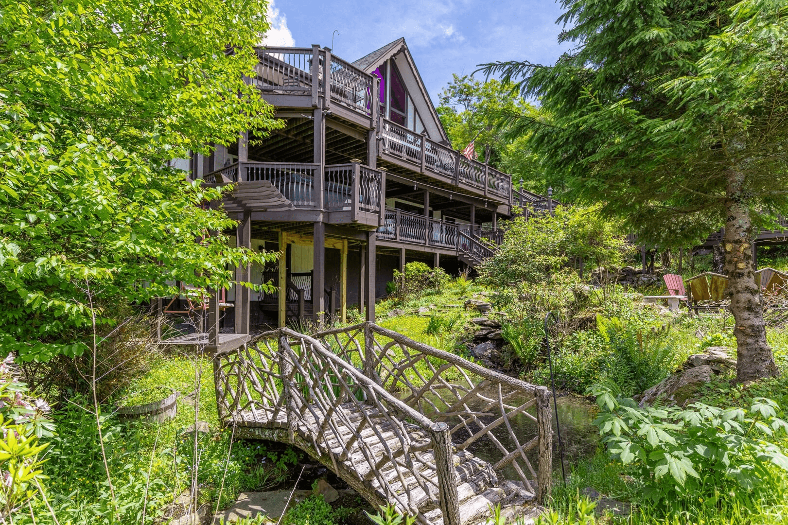 Halftime Haus - Image 39