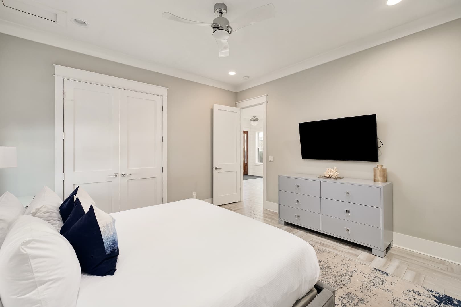 Grayton Gold - Image 19