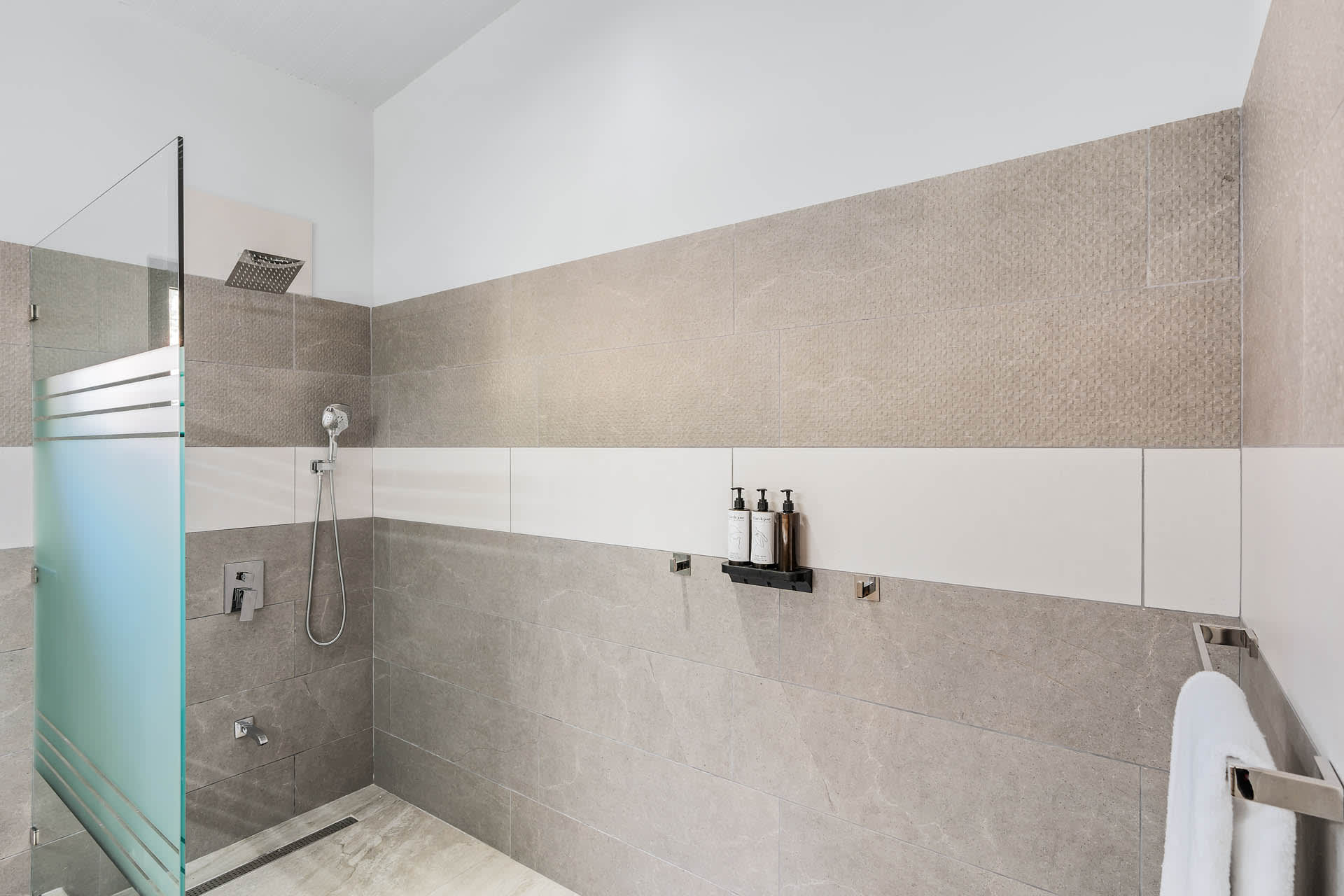 Mansion Elena - Image 20