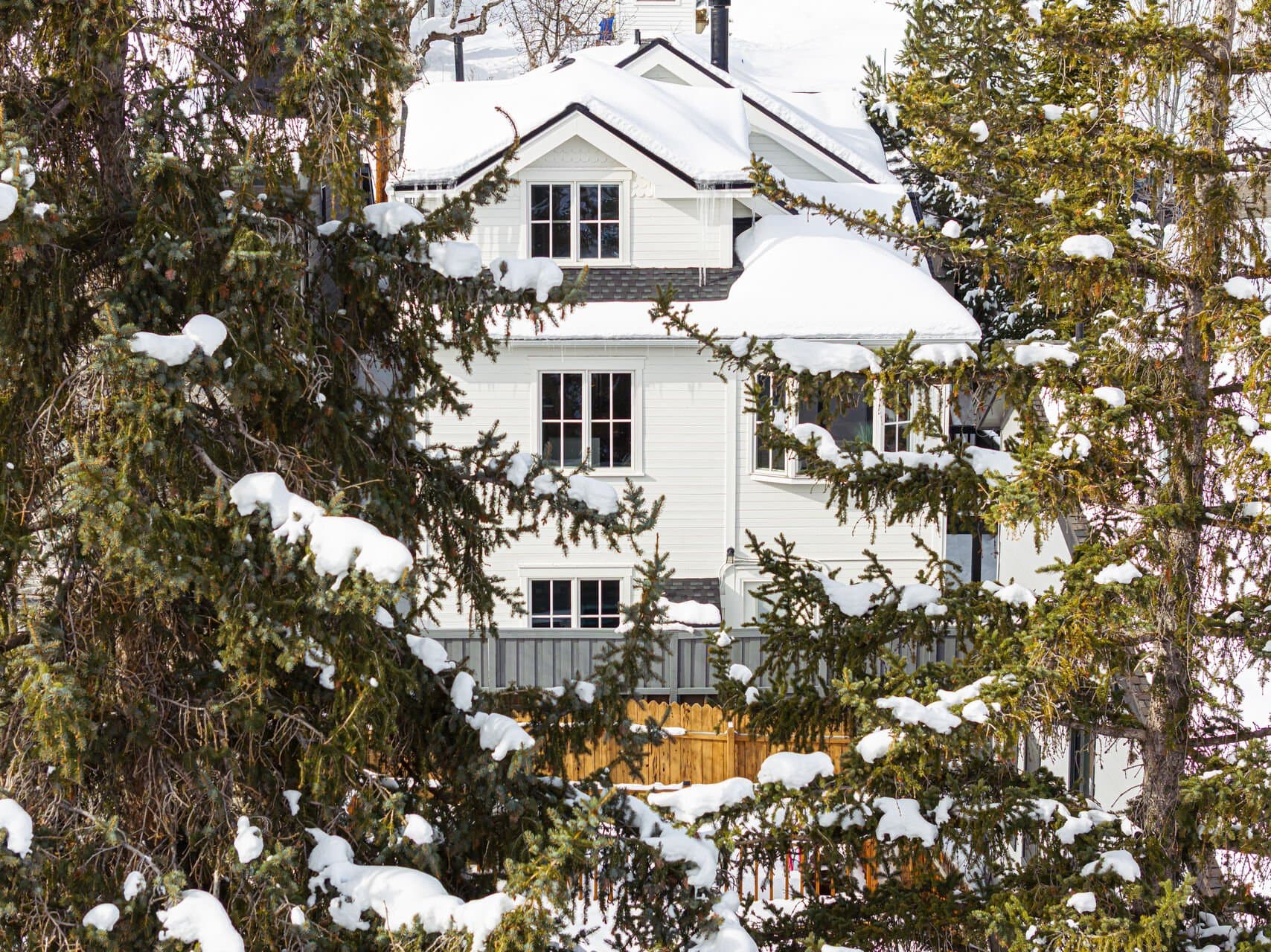 Elevation Estate - Image 43