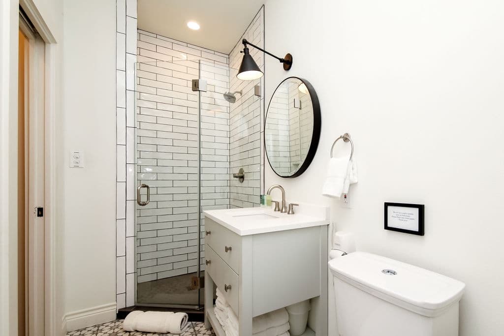 Hill Country Hideaway - Image 17