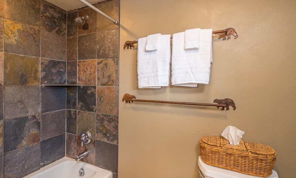 Rose Bud House - Image 14