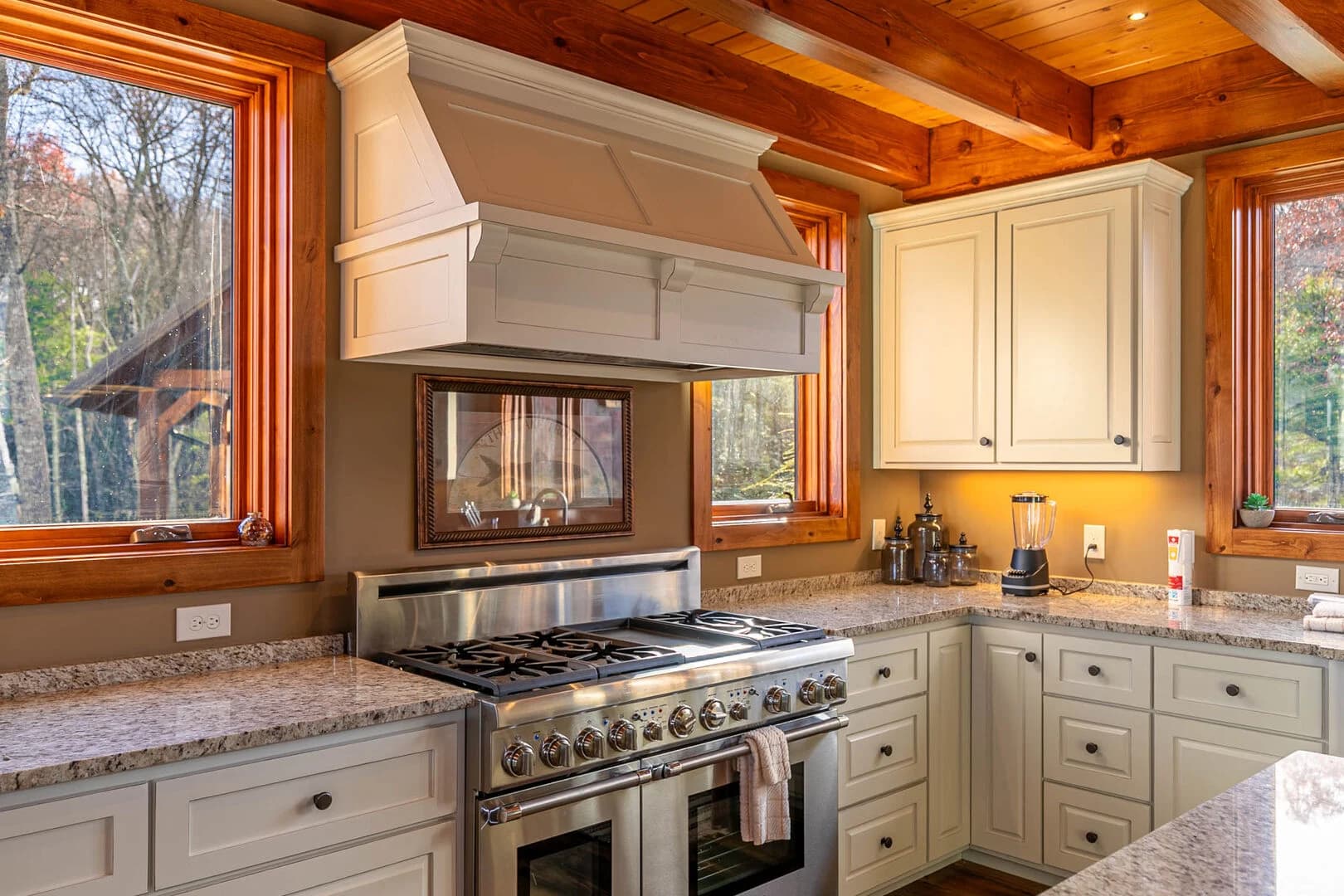 Bailey's Creek Lodge - Image 12