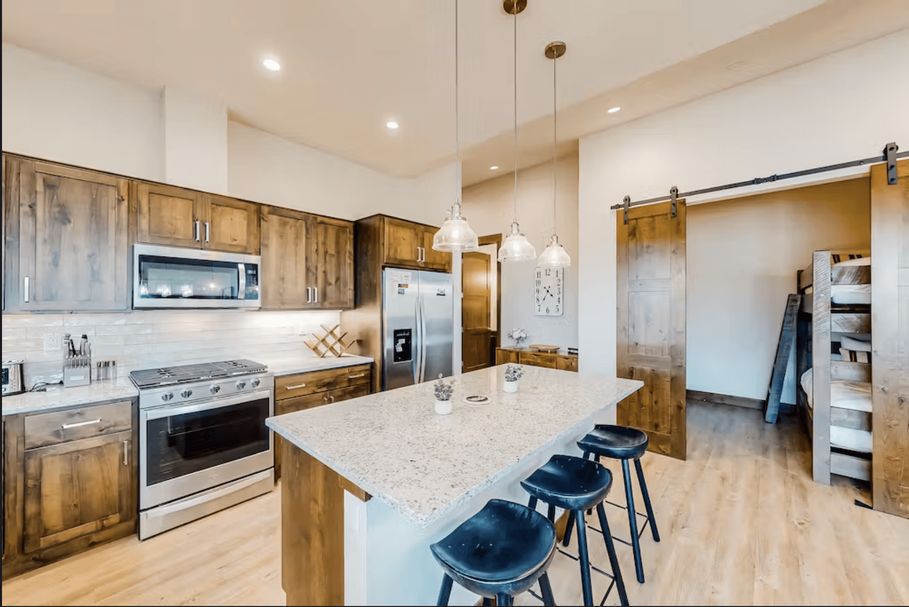 Springview Lane Residence - Image 4