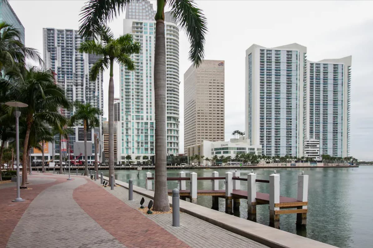 Iconic Views - Image 19