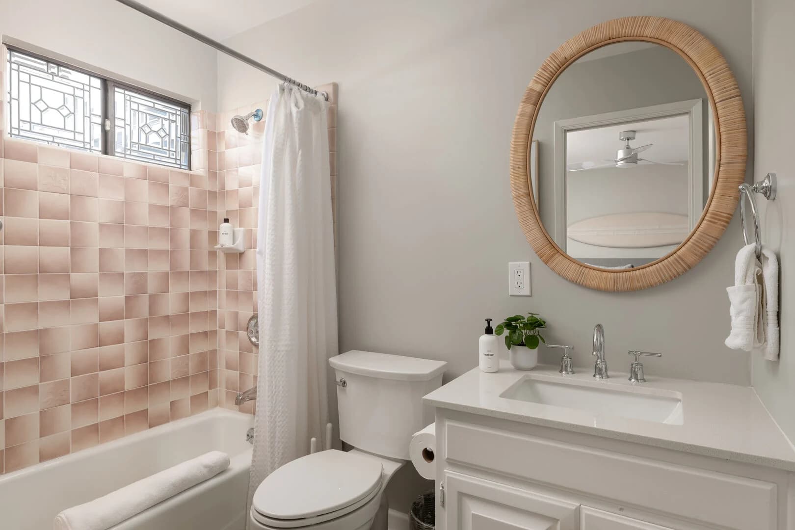 The Boat House - Image 31