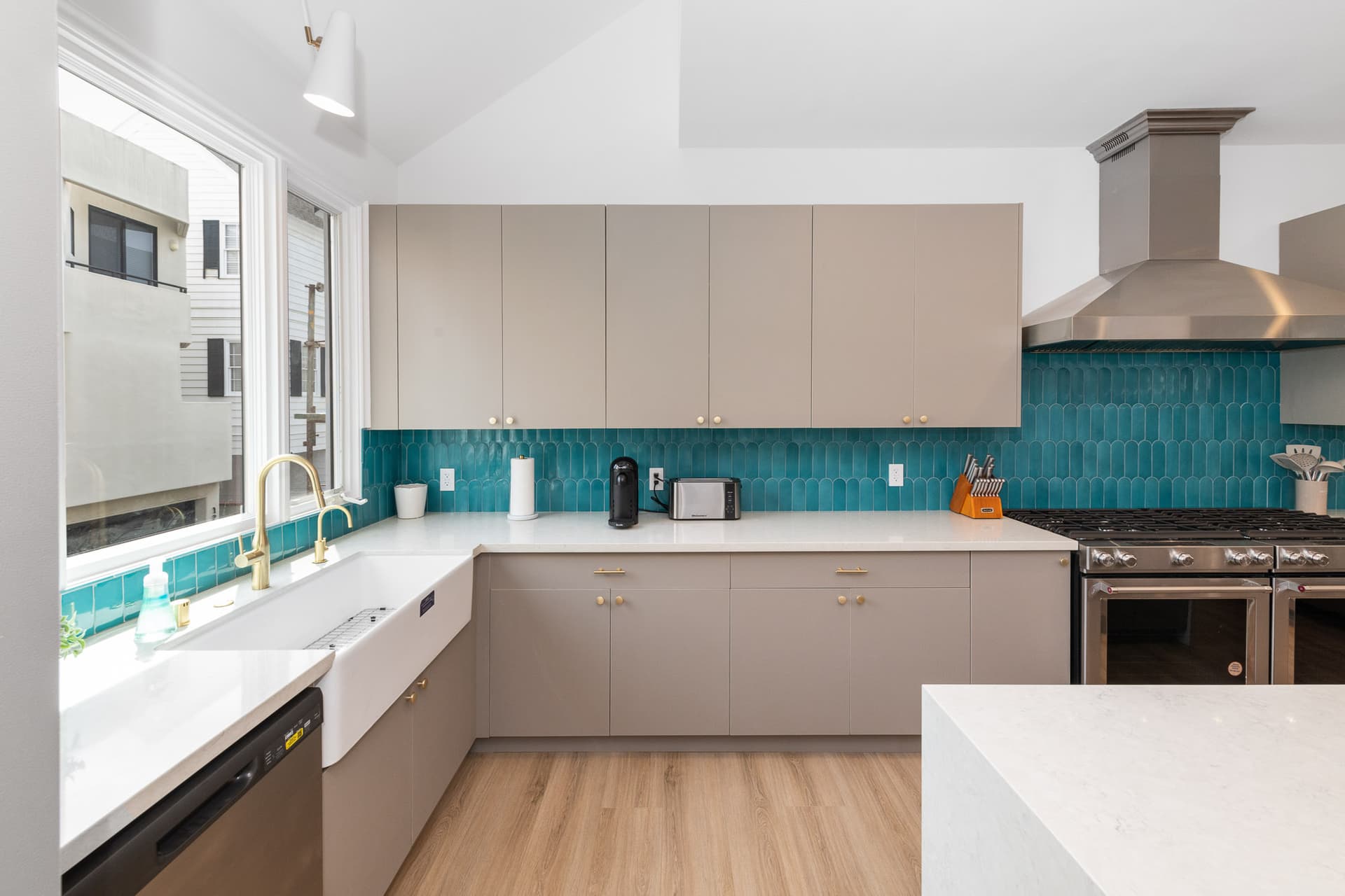 Reef Mall Villa - Image 21