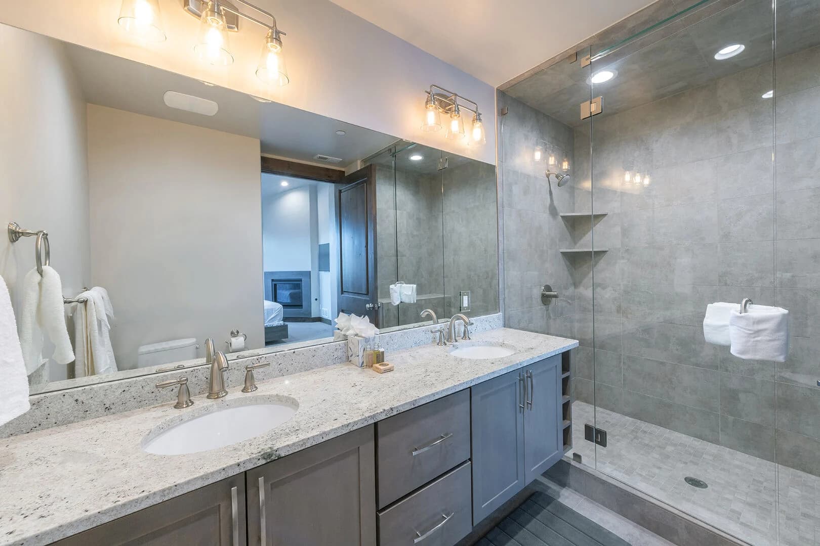 Blackstone Residences #3B - Image 6