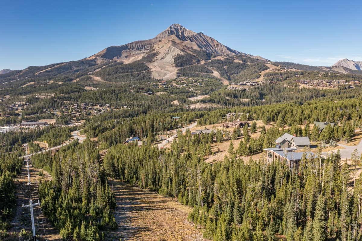 Powder Seeker Lodge - Image 43